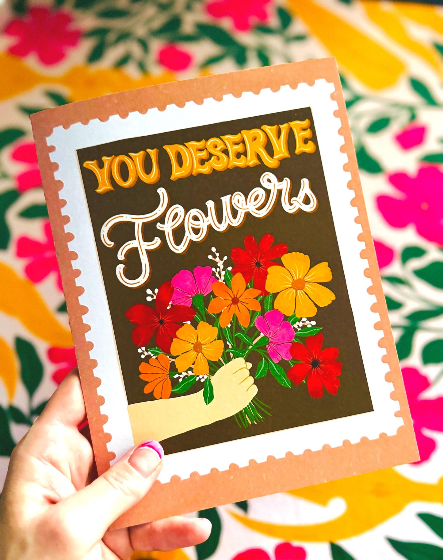 Muestre su gratitud con una tarjeta de felicitación con flores hechas a mano: perfecta para el Día de la Madre, trabajadores de la salud y amigos.