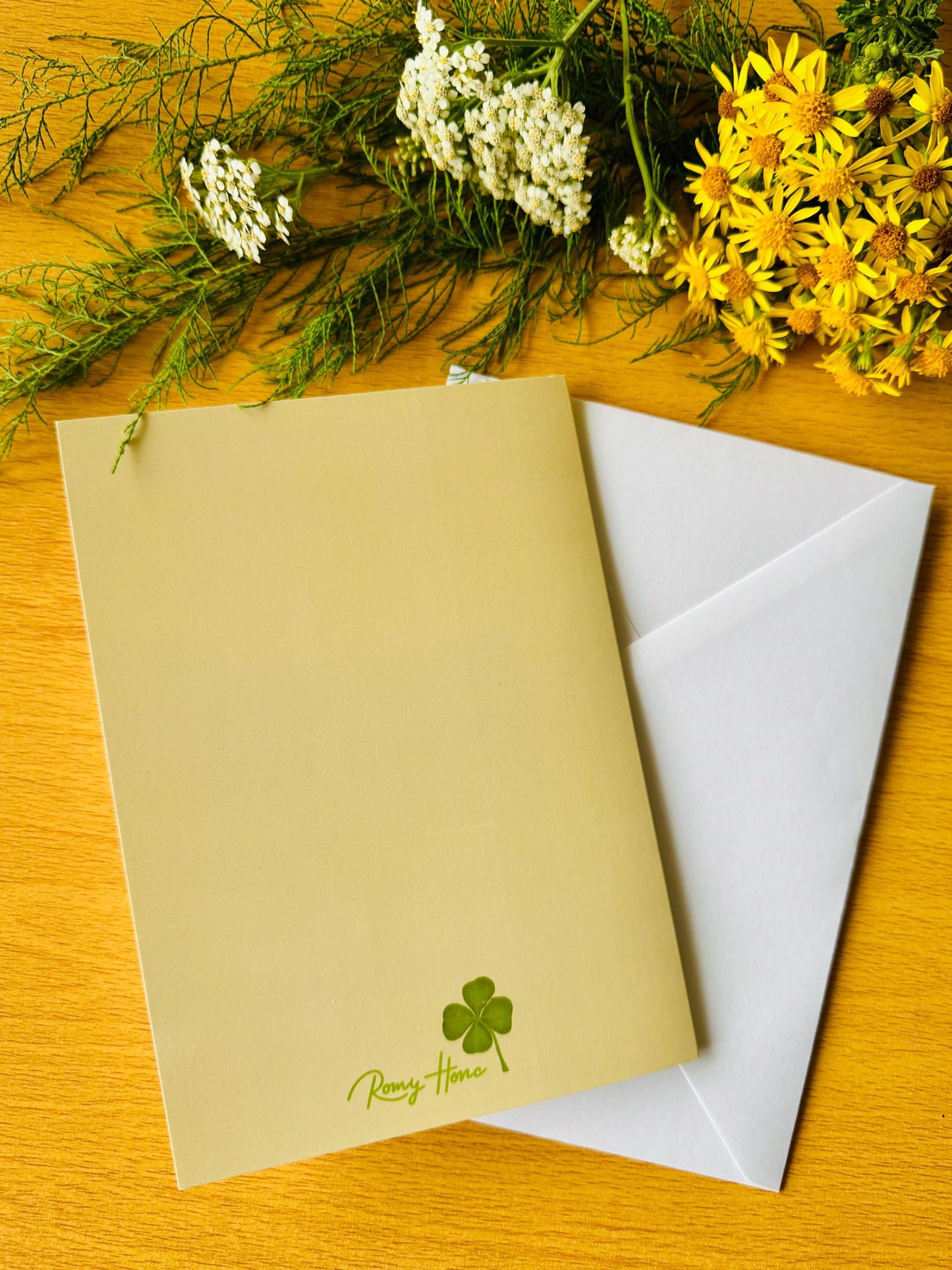 Mom You’re Rare as a Four Leaf Clover Greeting Card – Handmade Floral Illustration Perfect for Mother’s Day Mum Birthday