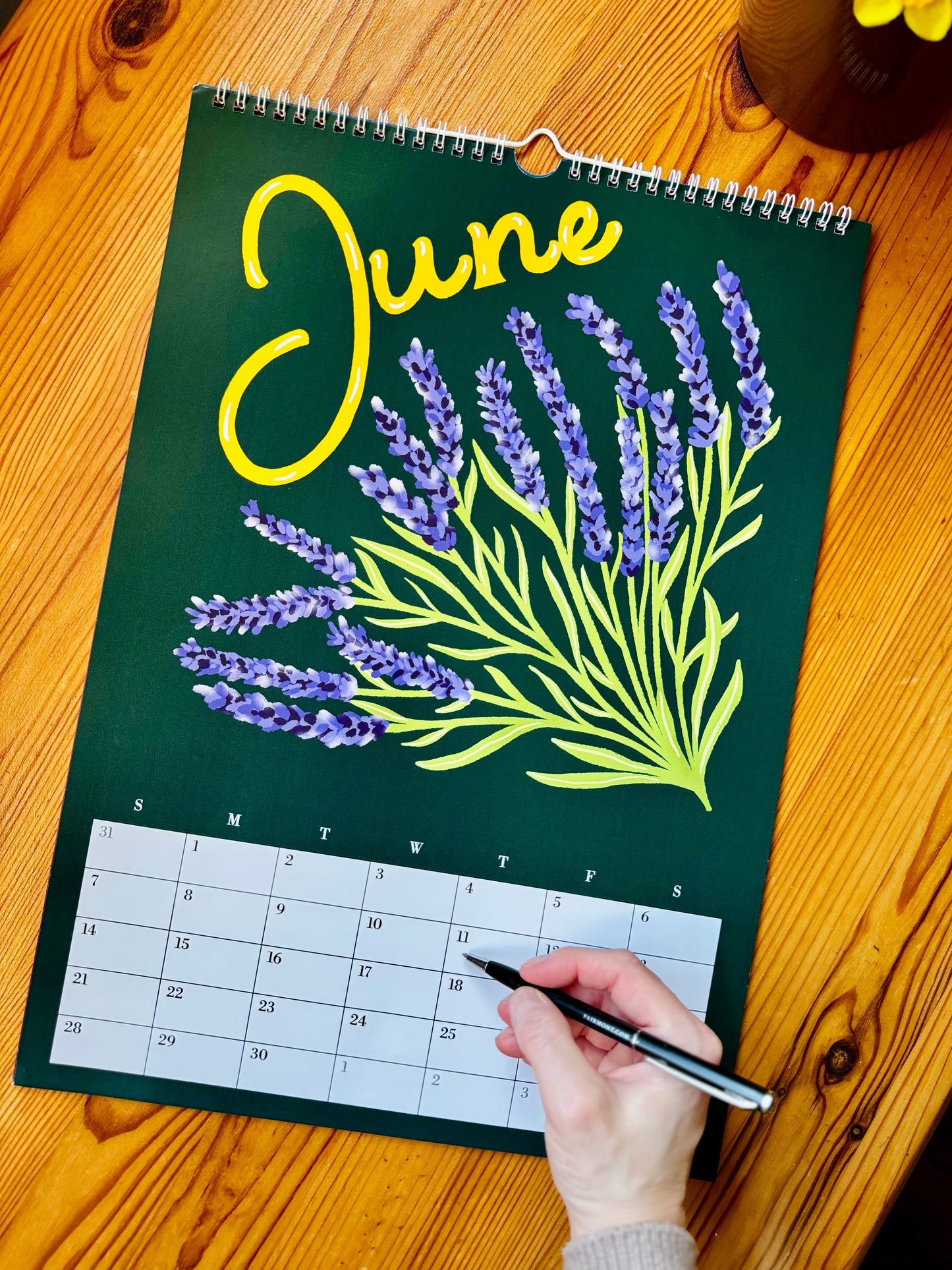 Botanical Floral Wall Calendar 2026 |Monthly Flower Illustrations | Gift for Gardener Friend or Mom