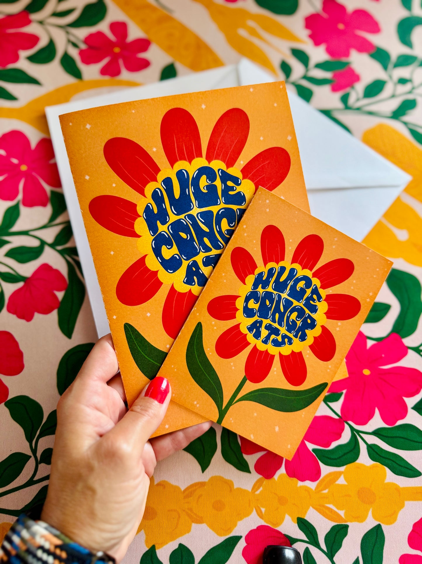 Huge Congrats Retro Flower Card